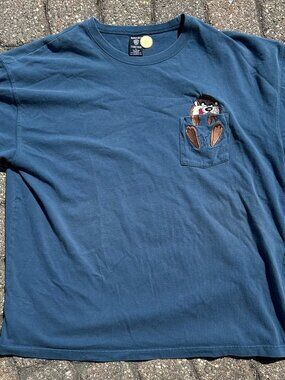 90s Warner Bros Taz Embroidered Pocket T XL Vintage Looney Tunes